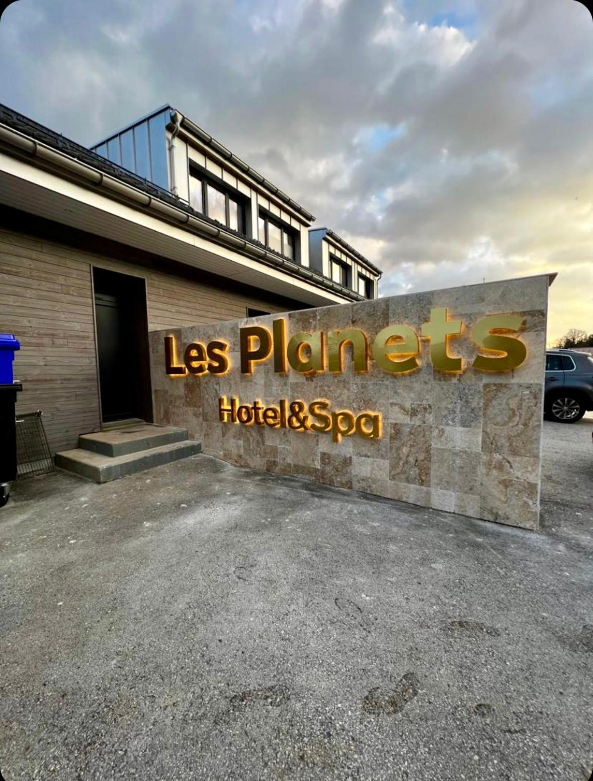 Hotel Restaurant & Spa Les Planets Les Rasses Exteriör bild